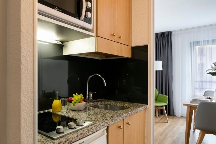 Fully equipped kitchen of a Studio, apart hotel Paris 13
