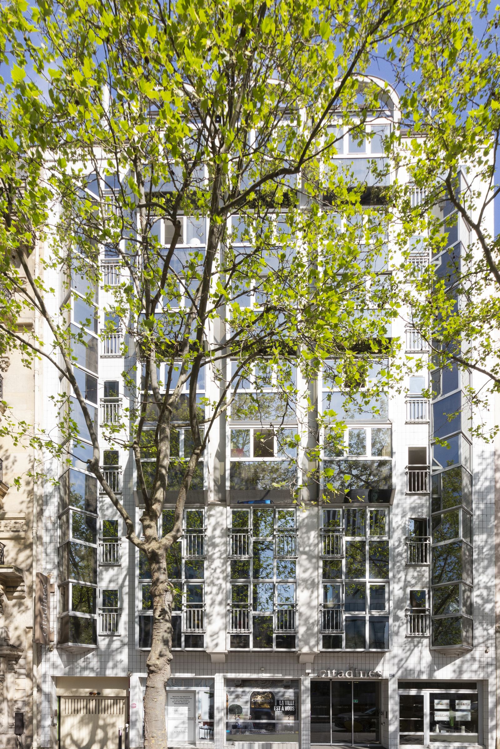 Façade of our apart hotel Paris 14