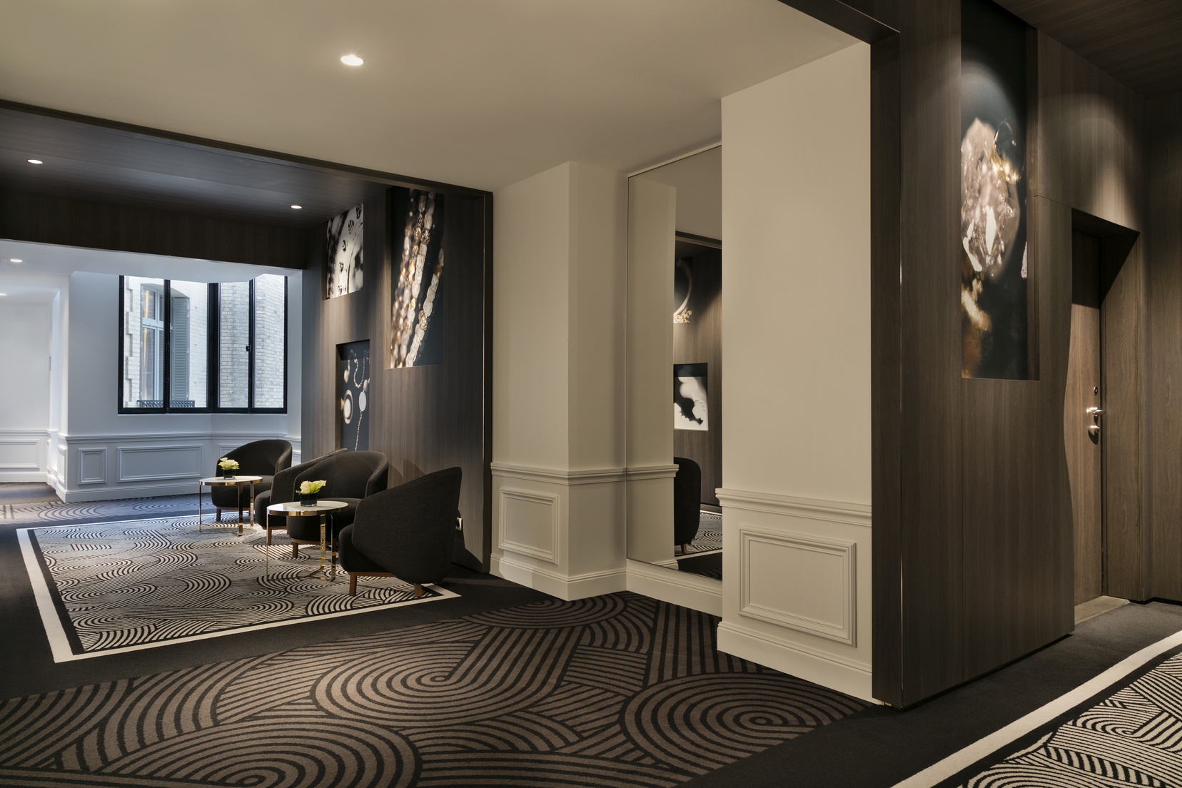 Couloirs de notre Hôtel 5 étoiles à Paris 8