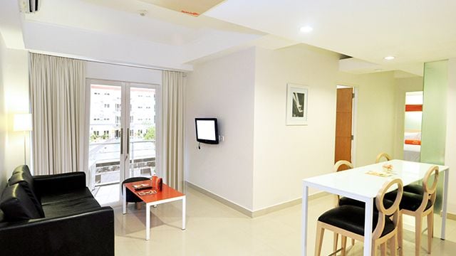 HARRIS Two Bedroom Residence 
