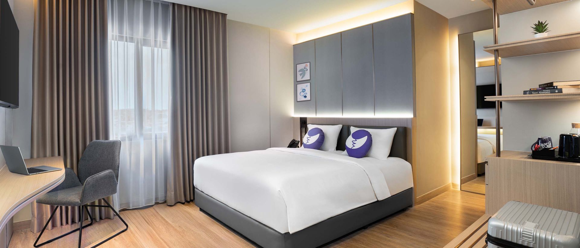 Banner Premier Room Fox Nagoya Batam