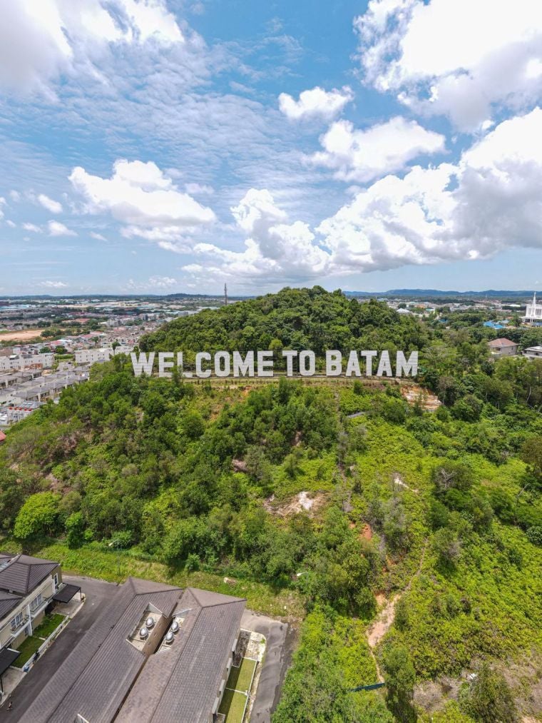 Nearby Property image