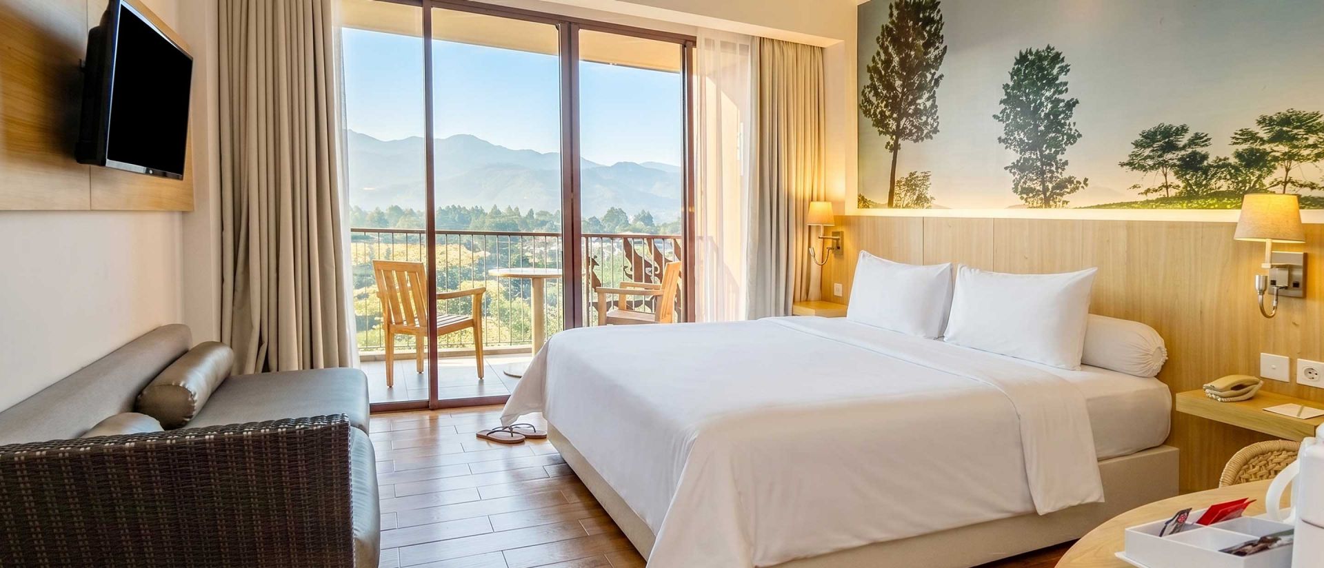 Pesona Alam Resort & Spa Deluxe Mountain View Room