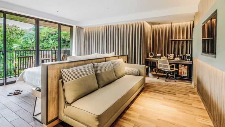 Unique Corner Suite