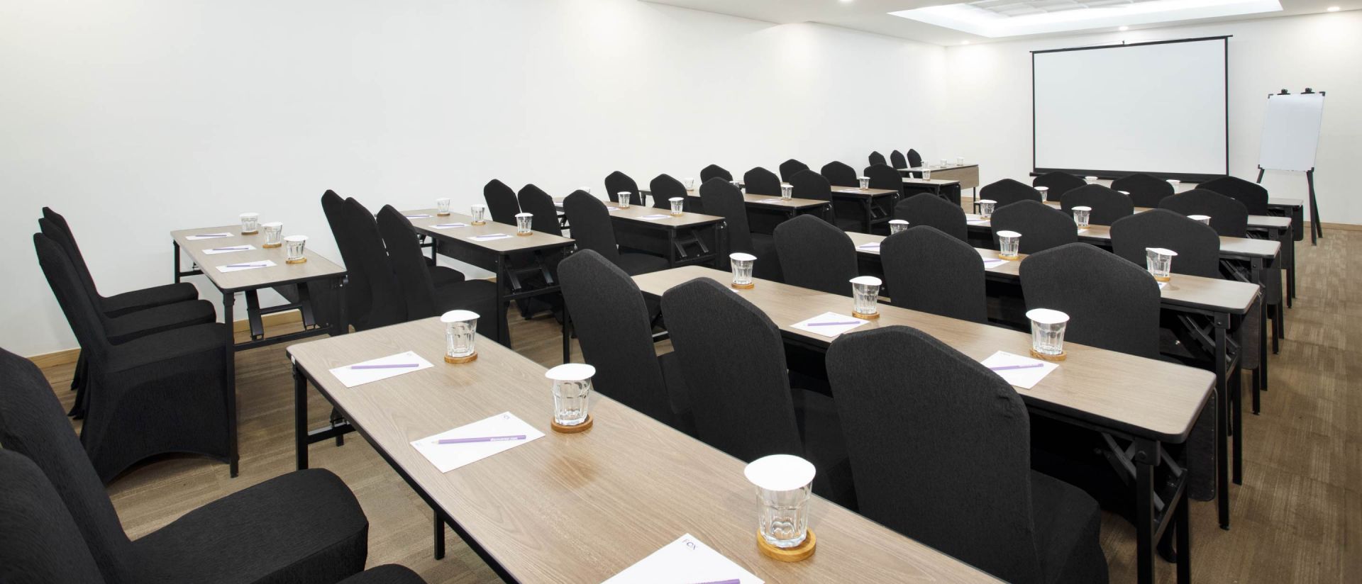 FOX Lite Hotel Cikarang Meetings and Events