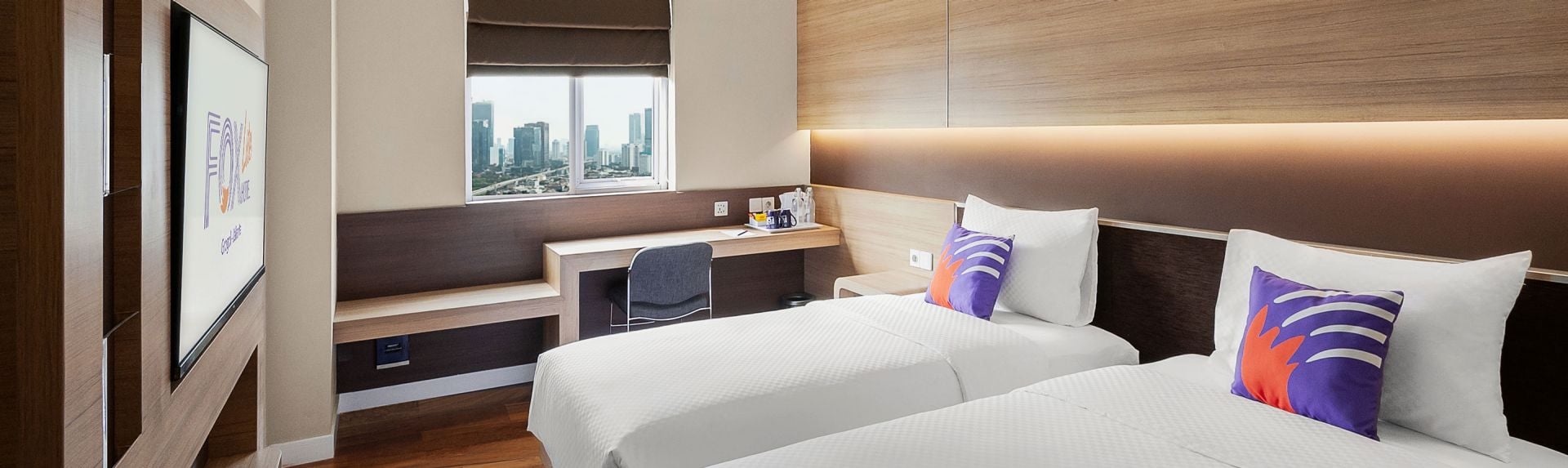 Standard Twin Room FOX Lite Grogol Jakarta