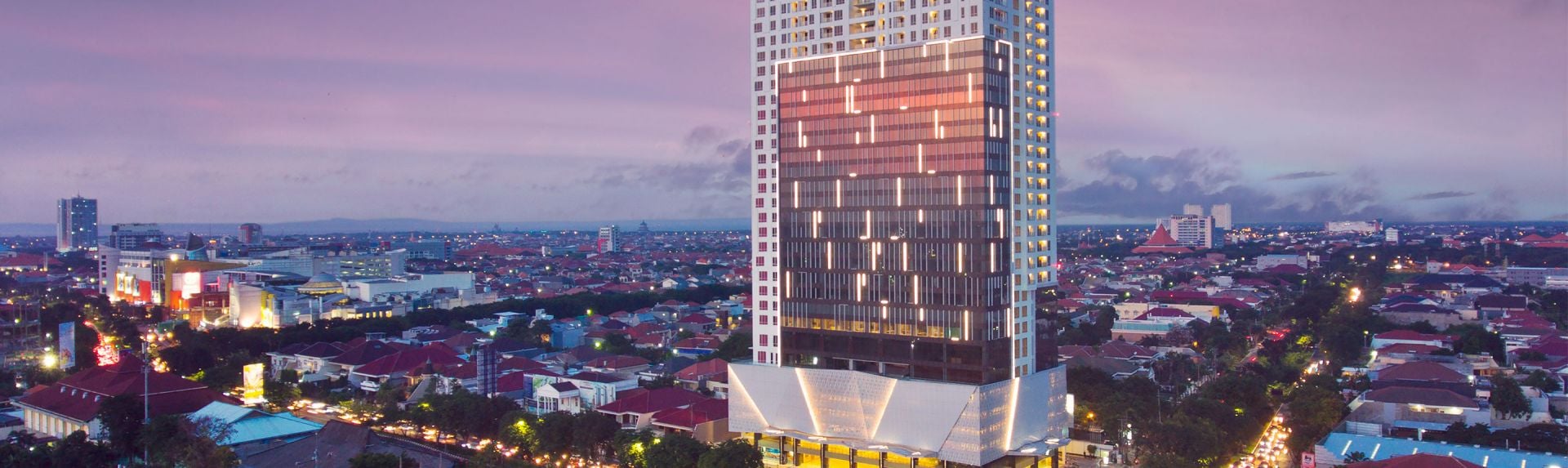 Oakwood Hotel Residence Surabaya Location Banner Desktop