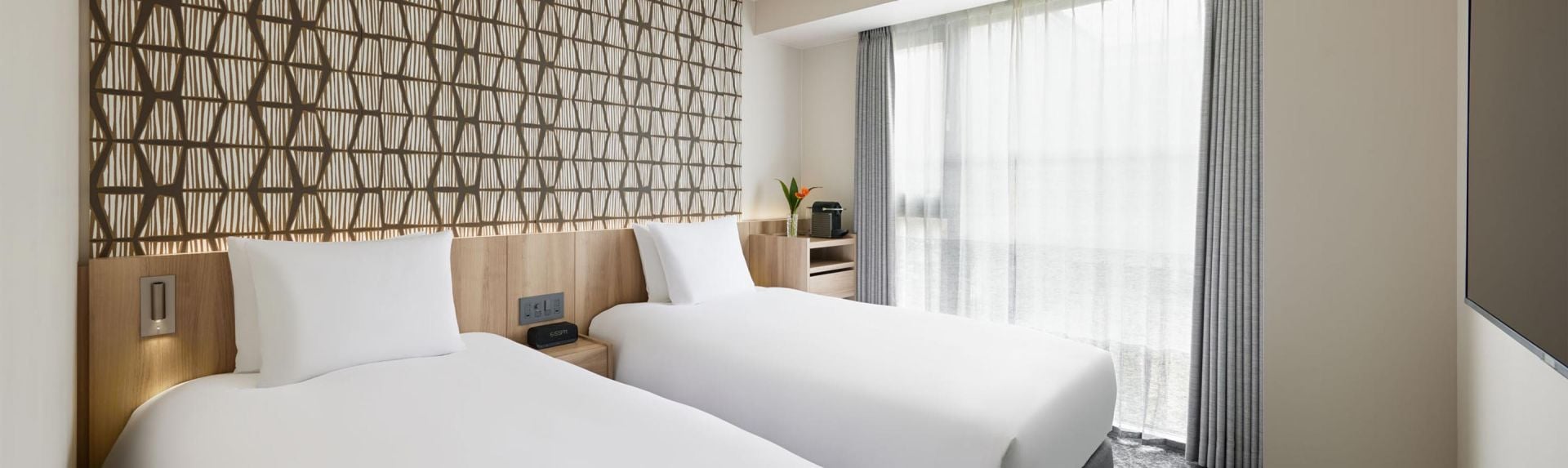Oakwood Hotel Oike Kyoto Standard City View Banner Desktop