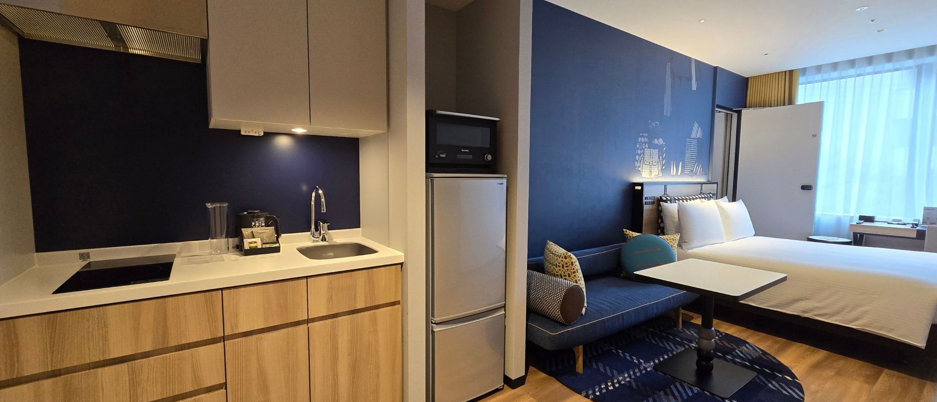 Stay Connected 3 Beds