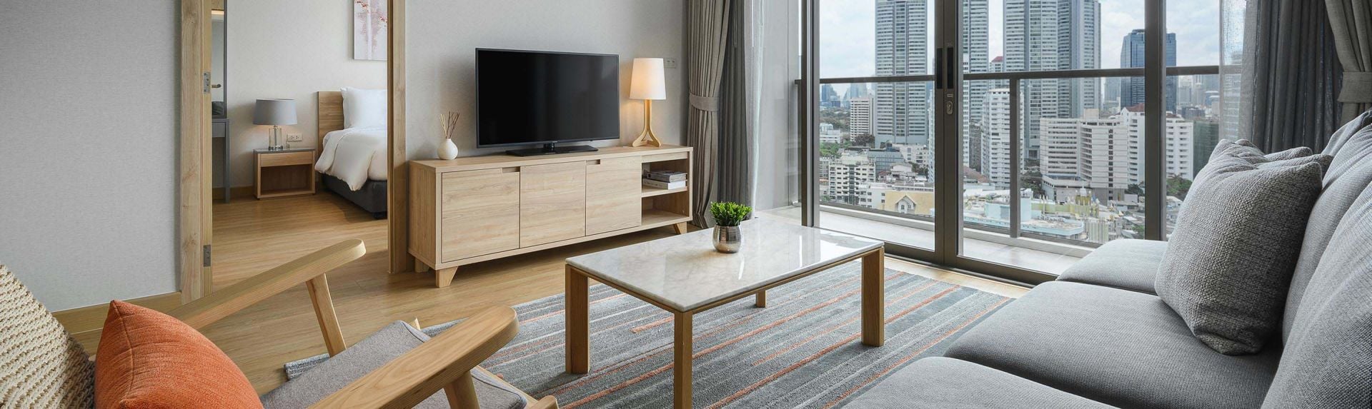 Oakwood Suites Bangkok One Bedroom Executive Apartment Banner Desktop