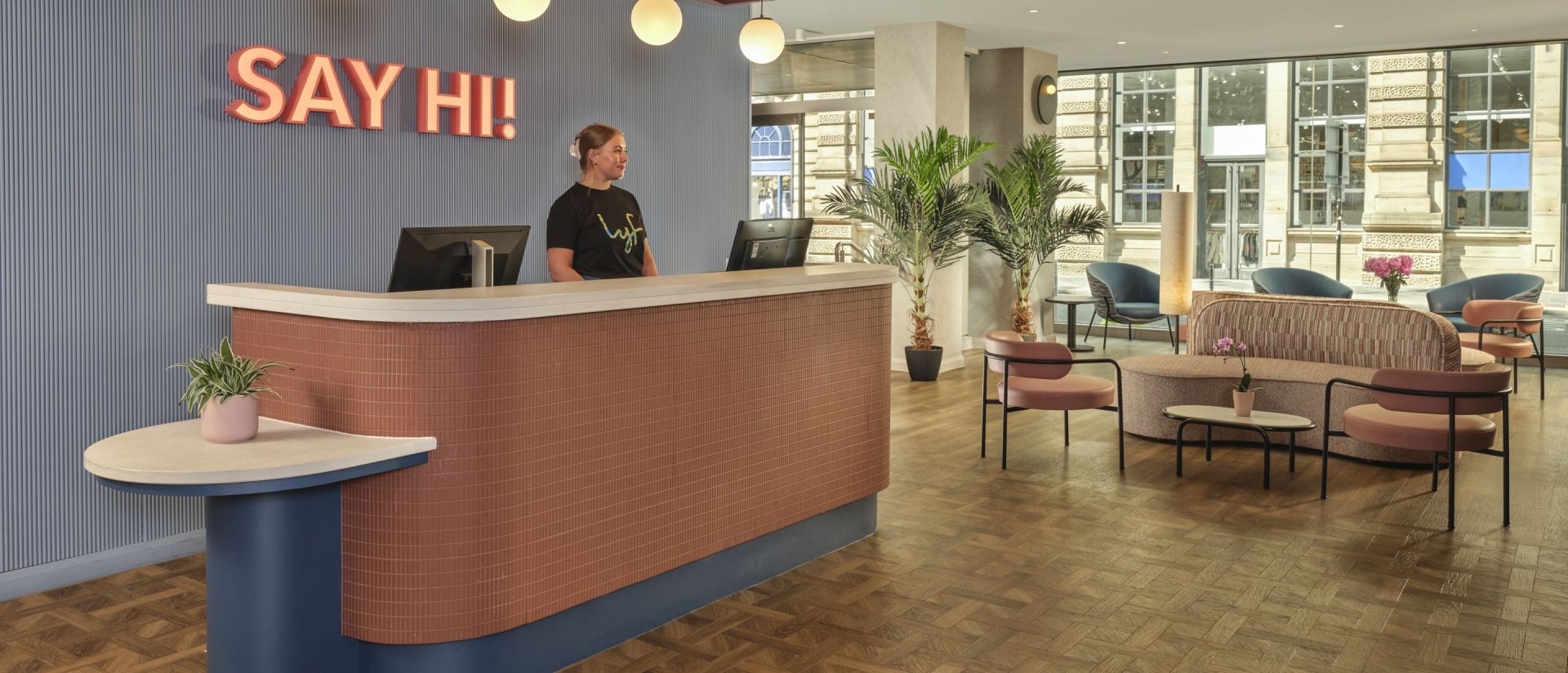Discover the photo gallery of the Hotel lyf George Square Glasgow