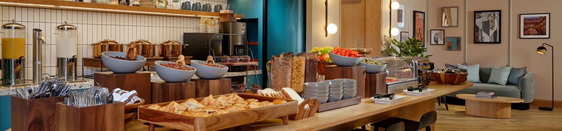 Restaurant and bar at Citadines Holborn Covent Garden London