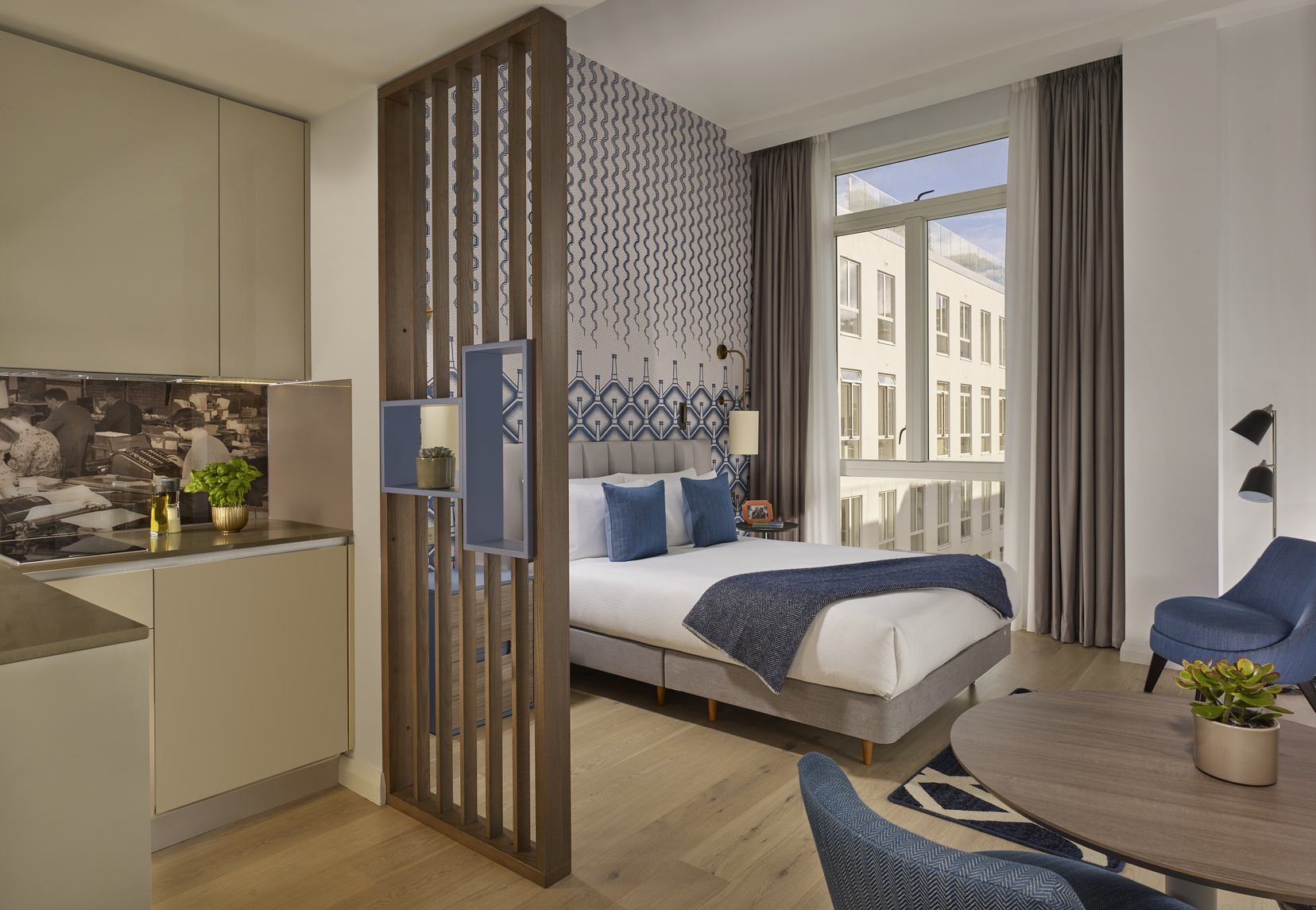 Studio mit Doppelbett, Arbeitsbereich und voll ausgestatteter Küche, wohnen auf Zeit in London