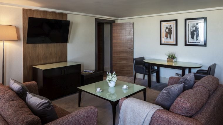 Penthouse Suite