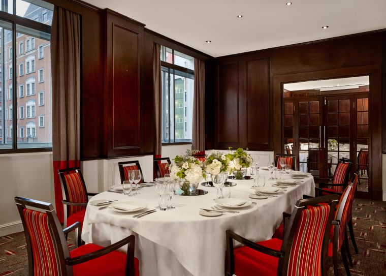 Meeting room convertible into reception room, hotel in London 