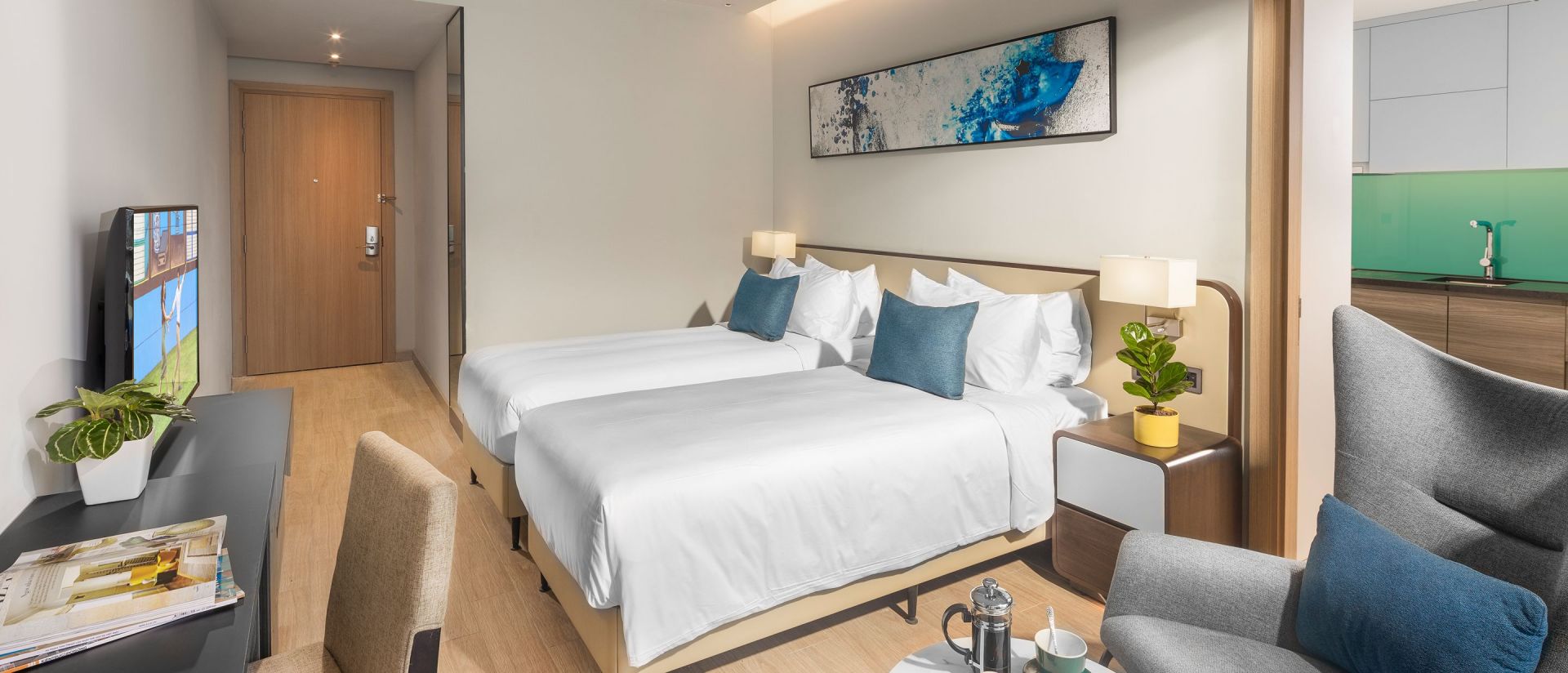 citadines marina halong deluxe twin