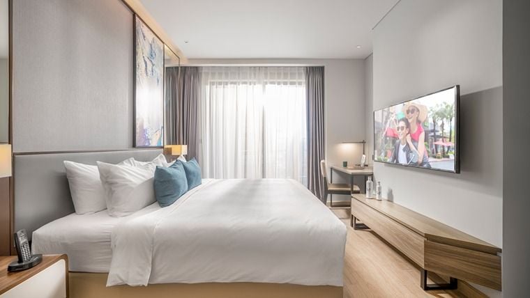 Two-Bedroom Premier King