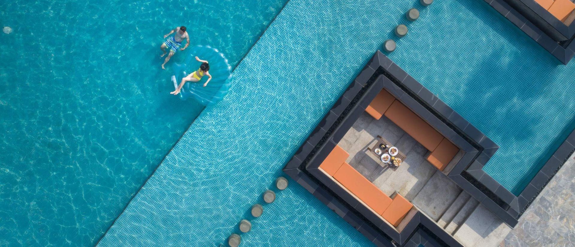 oakwood ha long swimming pool