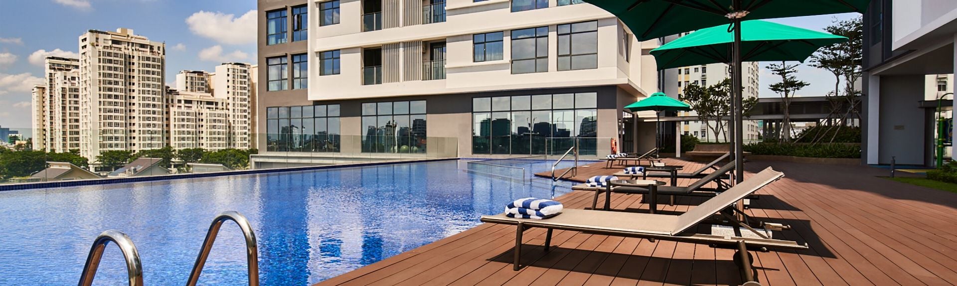 Oakwood Residence Saigon Amenities Banner Desktop