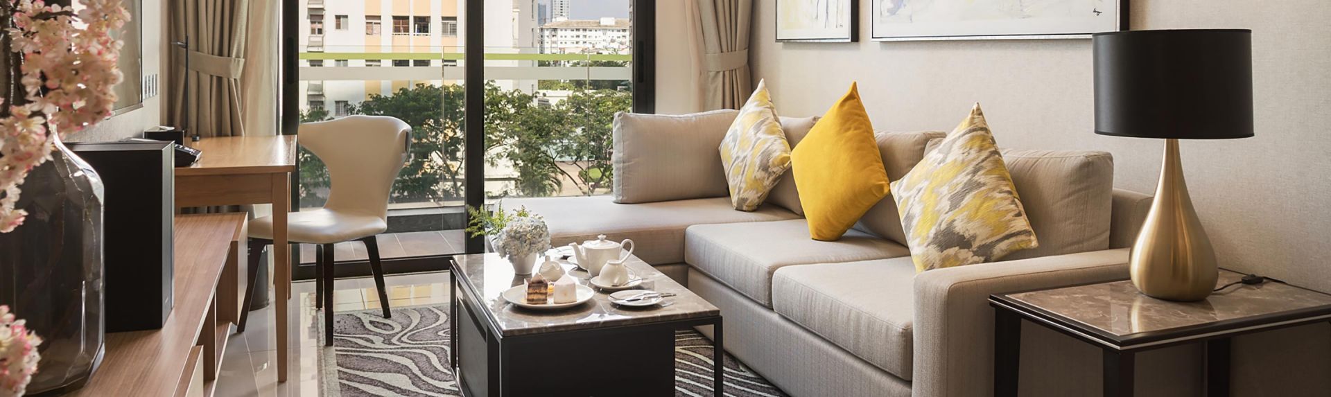 Căn hộ cao cấp Oakwood Residence Saigon Two Bedroom Deluxe Banner Desktop