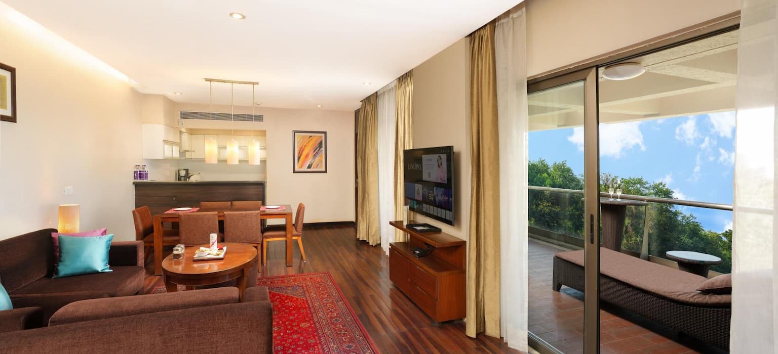 Oakwood Residence Naylor Road Pune