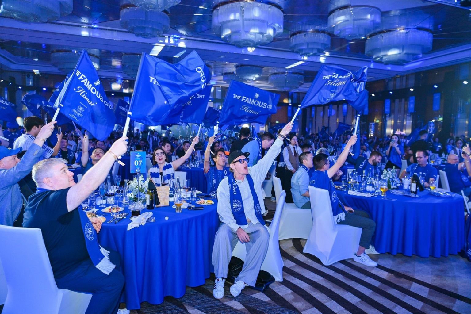 An electrifying atmosphere filled the Ho Tay Ballroom as Chelsea fans and Ascott Star Rewards members came together to celebrate their favourite club.