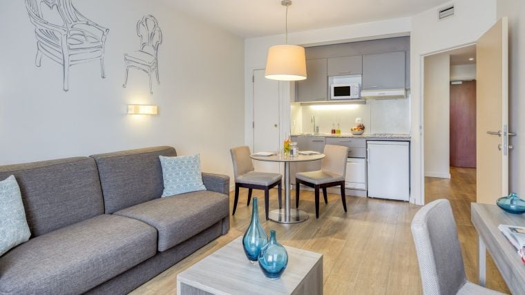 One Bedroom Apartment Citadines Toison One Bedroom Thumbnail