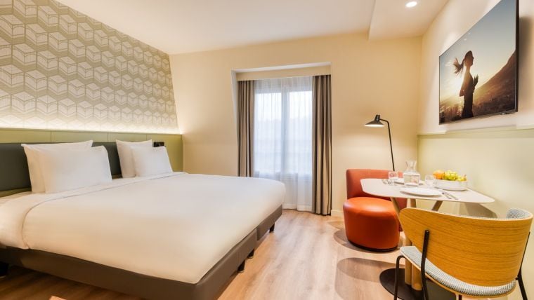 スタジオ デラックス