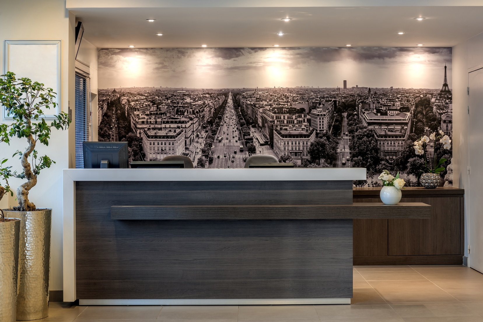 Reception open 24/7 of our apart hotel in Paris 14