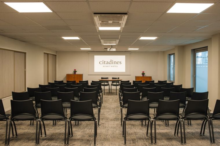Meeting room in theatre configuration, apart hotel in Paris 13