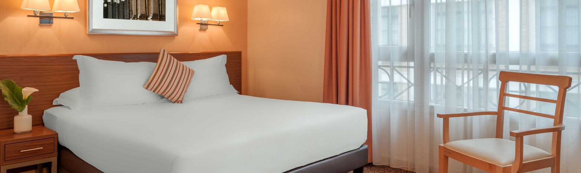 1Bedroom Apartment Seine View Citadines Saint Germain des Pres