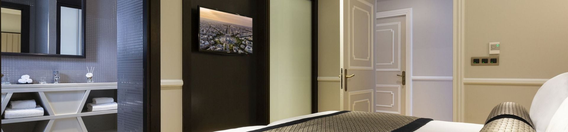 La Clef Tour Eiffel Paris by The Crest Collection Apartment