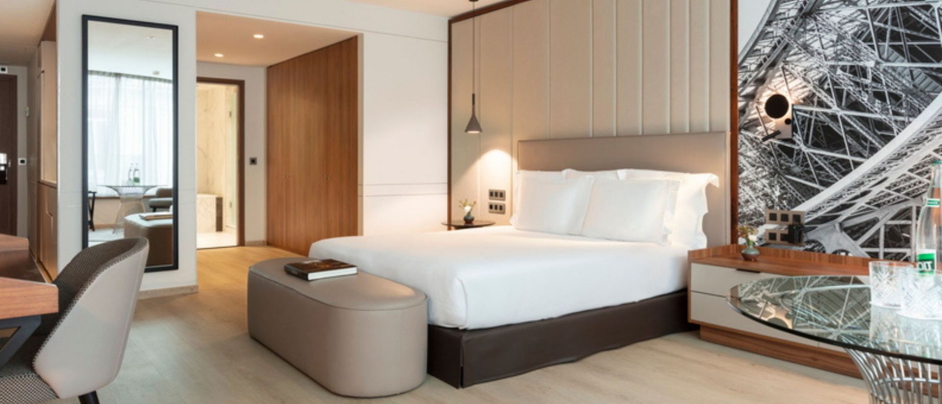 La Clef Tour Eiffel Paris by The Crest Collection Apartment