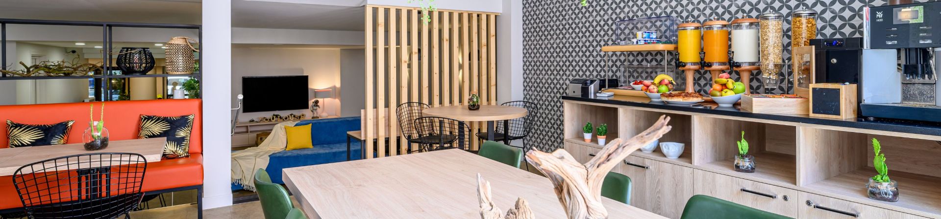 Restaurant and bar at Citadines Wilson Toulouse