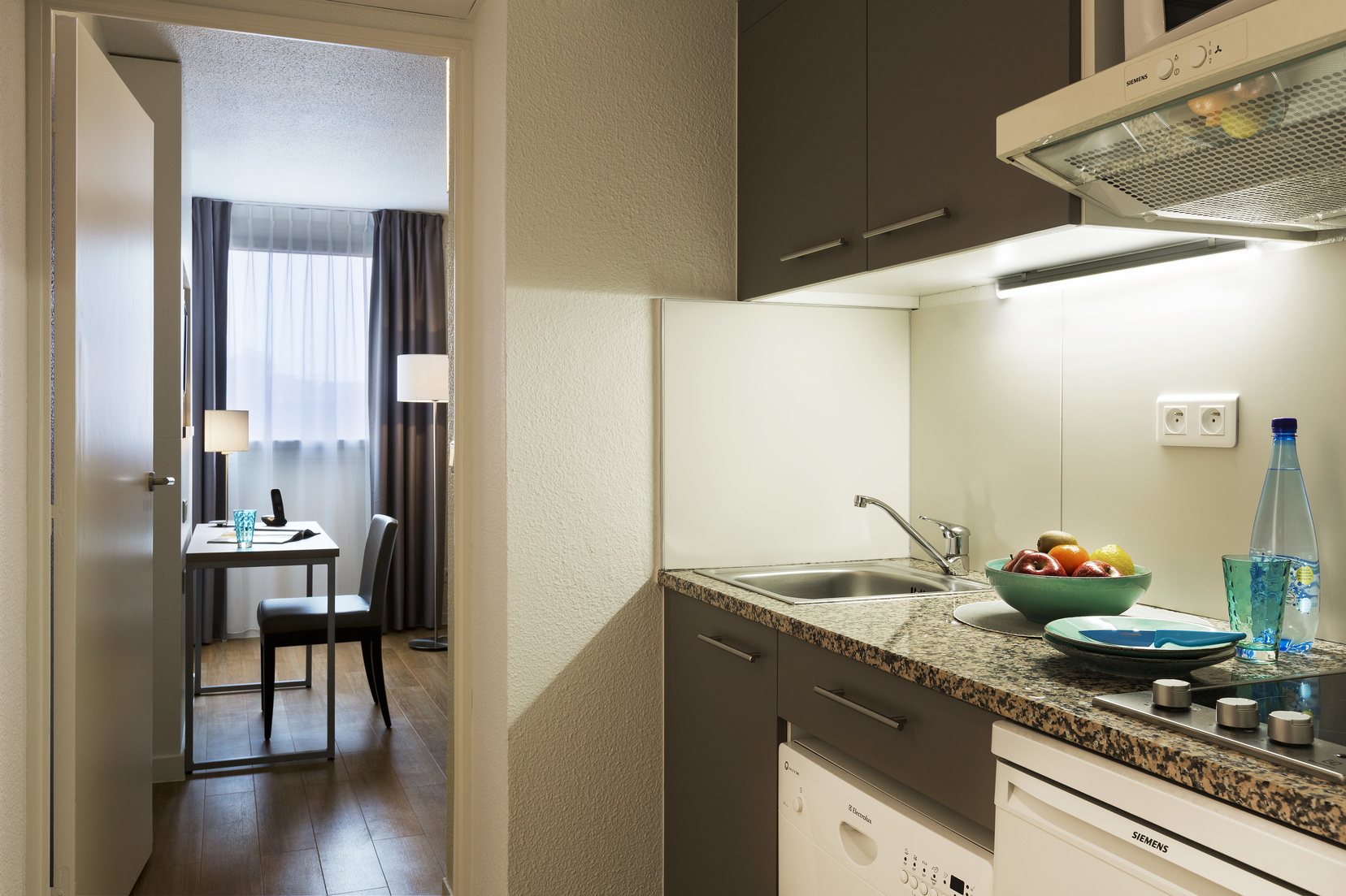 Cocina totalmente equipada de un aparthotel Studio/Deluxe Studio, apart hotel Toulouse