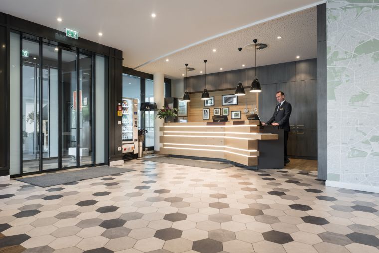 24/7 besetzte Rezeption unseres Wohnen auf Zeit in Munich