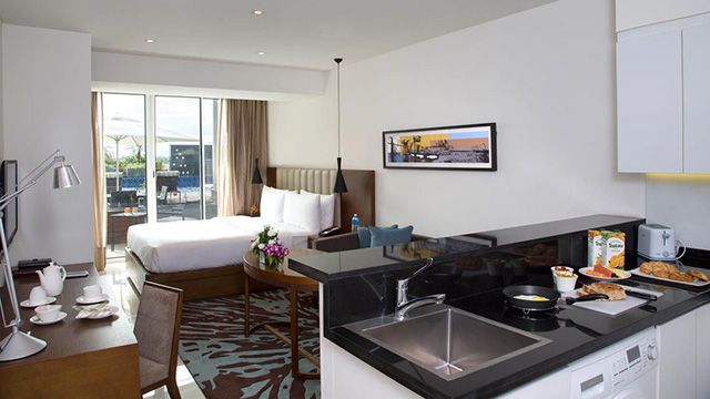 スタジオ デラックス