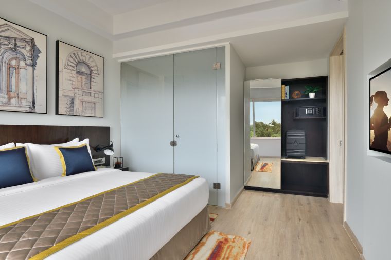 Apartmenttypes India Goa CitadinesArporaNagoa 1DLX KingBedroom01 HR