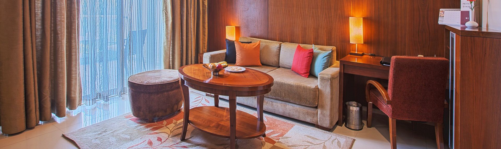 Oakwood Residence Naylor Road Pune Overview Banner Desktop