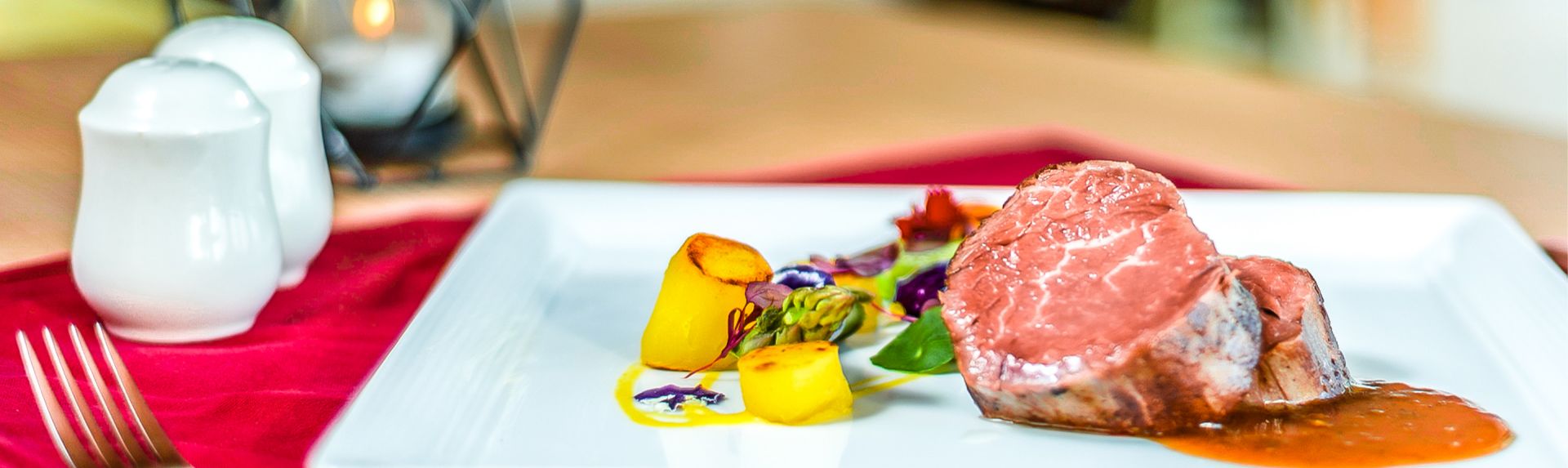 HARRIS Resort Barelang Batam Dining