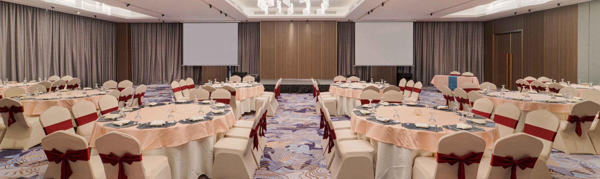 Banner Meeting & Events Oakwood Grand Batam