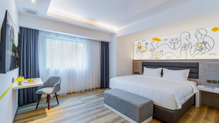 Yello Urban Family Room