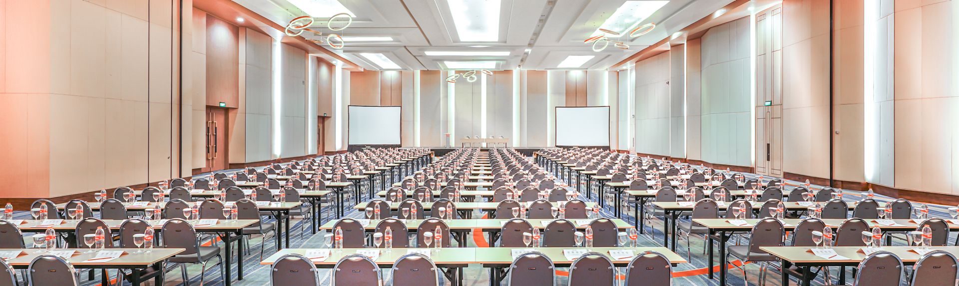 HARRIS Hotel & Conventions Bekasi Meetings and Events