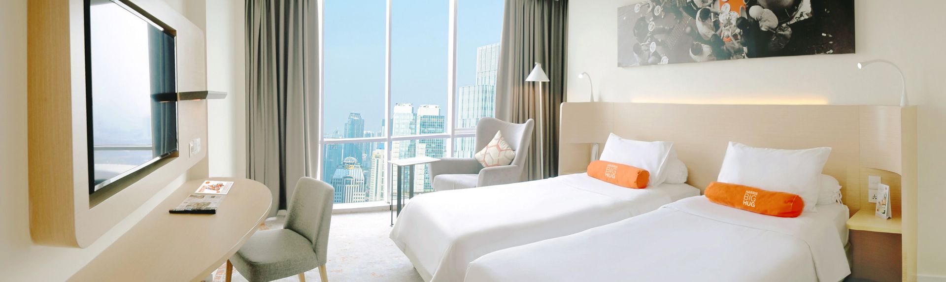 HFXS-banner-mobile-Harris-UniqueandBright