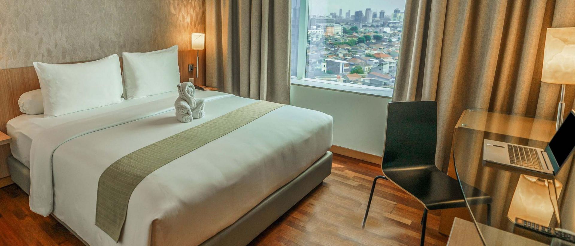 Banner executive kysj