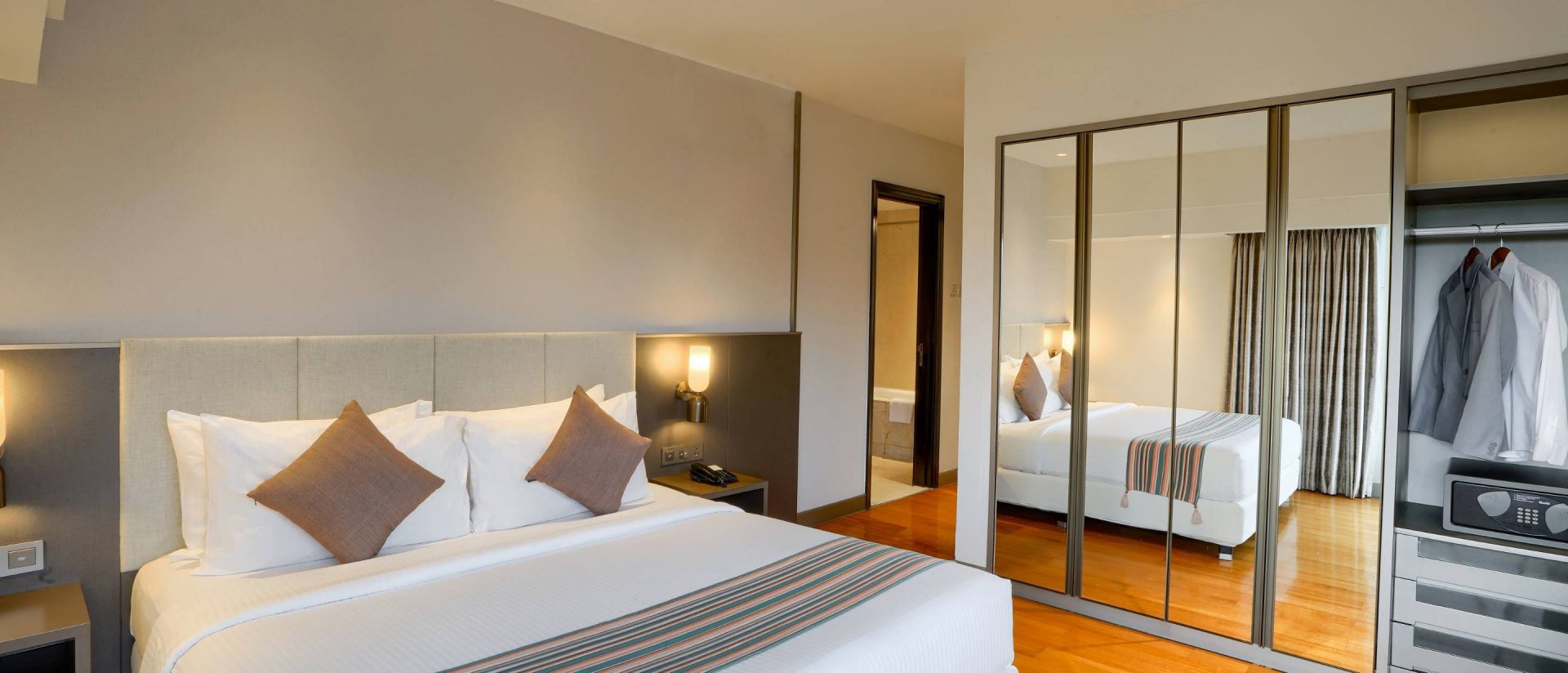 Suite Executive Banner