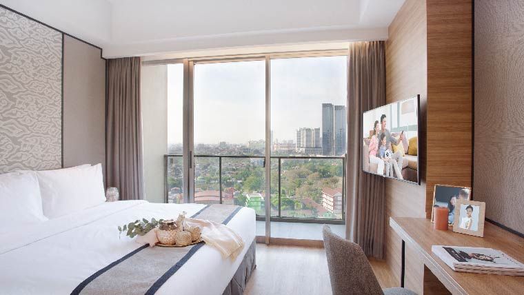 Multiple Photos SSJ Banner 2br Classic Thumbnail