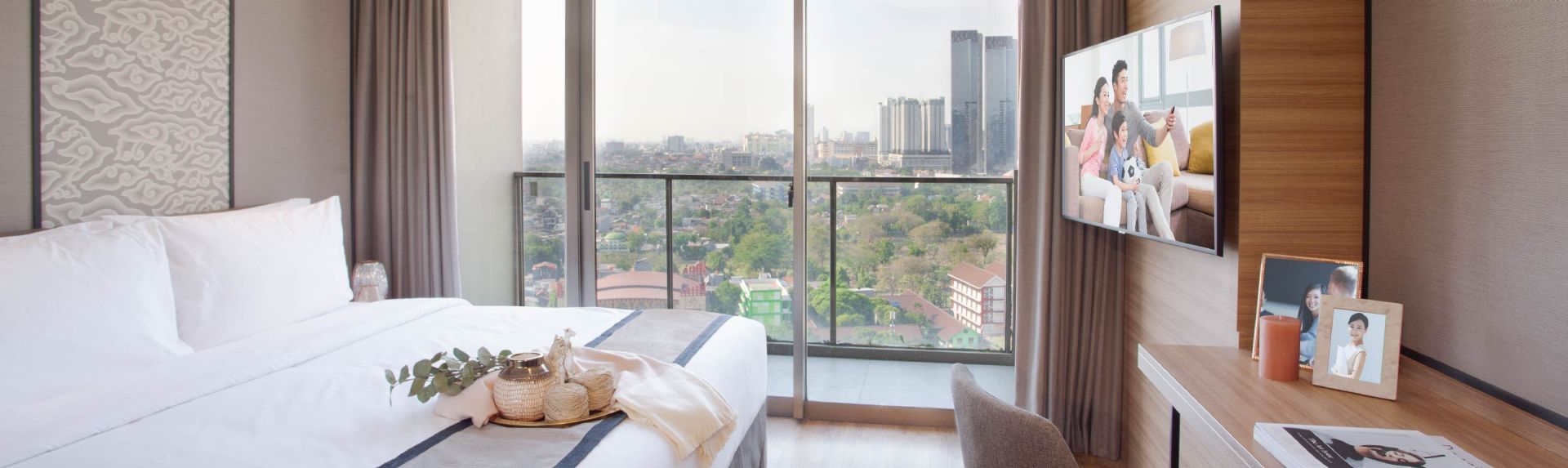 Eksekutif Studio Banner