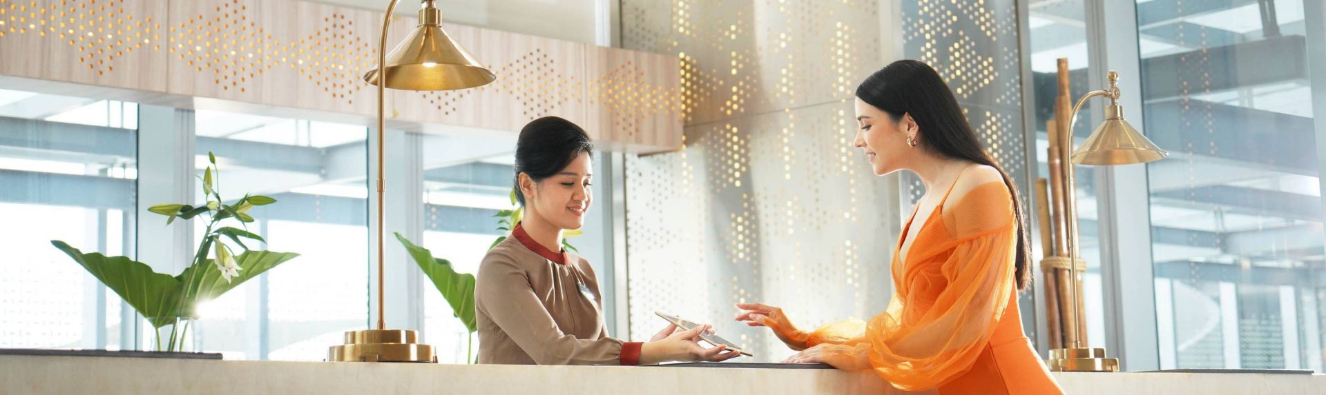 Vertu hotel Harmoni banner desktop1