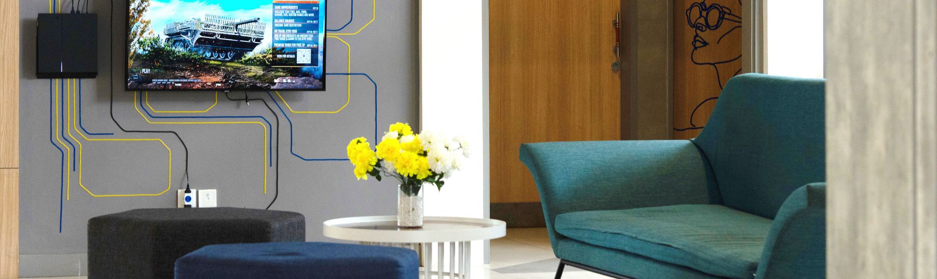 YJMB banner amenities